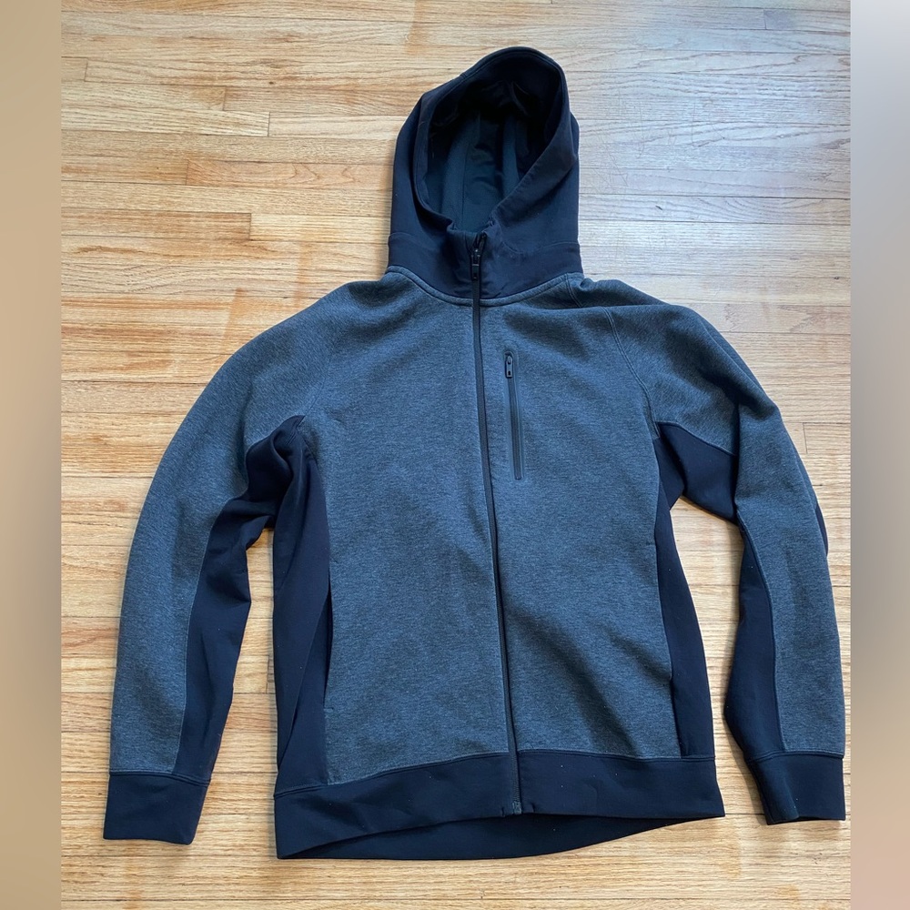 UNIQLO Gray and Black Hooded Sweatshirt Men M Medium Chest 38-41in Dry Stretch